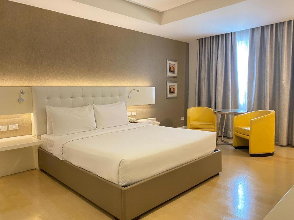 Diversion 21 Hotel Iloilo Extérieur photo